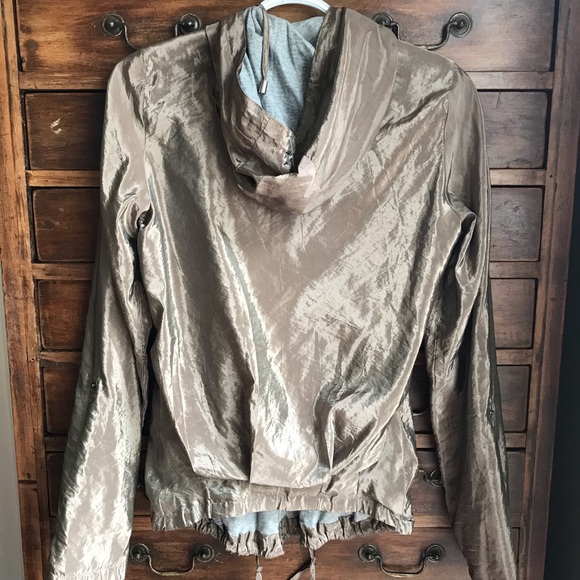 Bebe women’s silk jacket - Picture 3 of 9